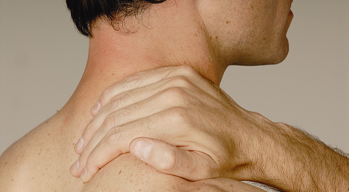 shoulder and neck relaxation massage