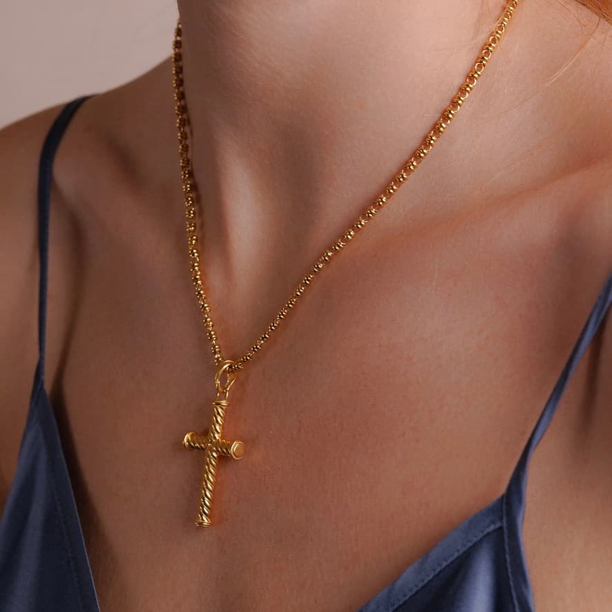 gold pendant cross