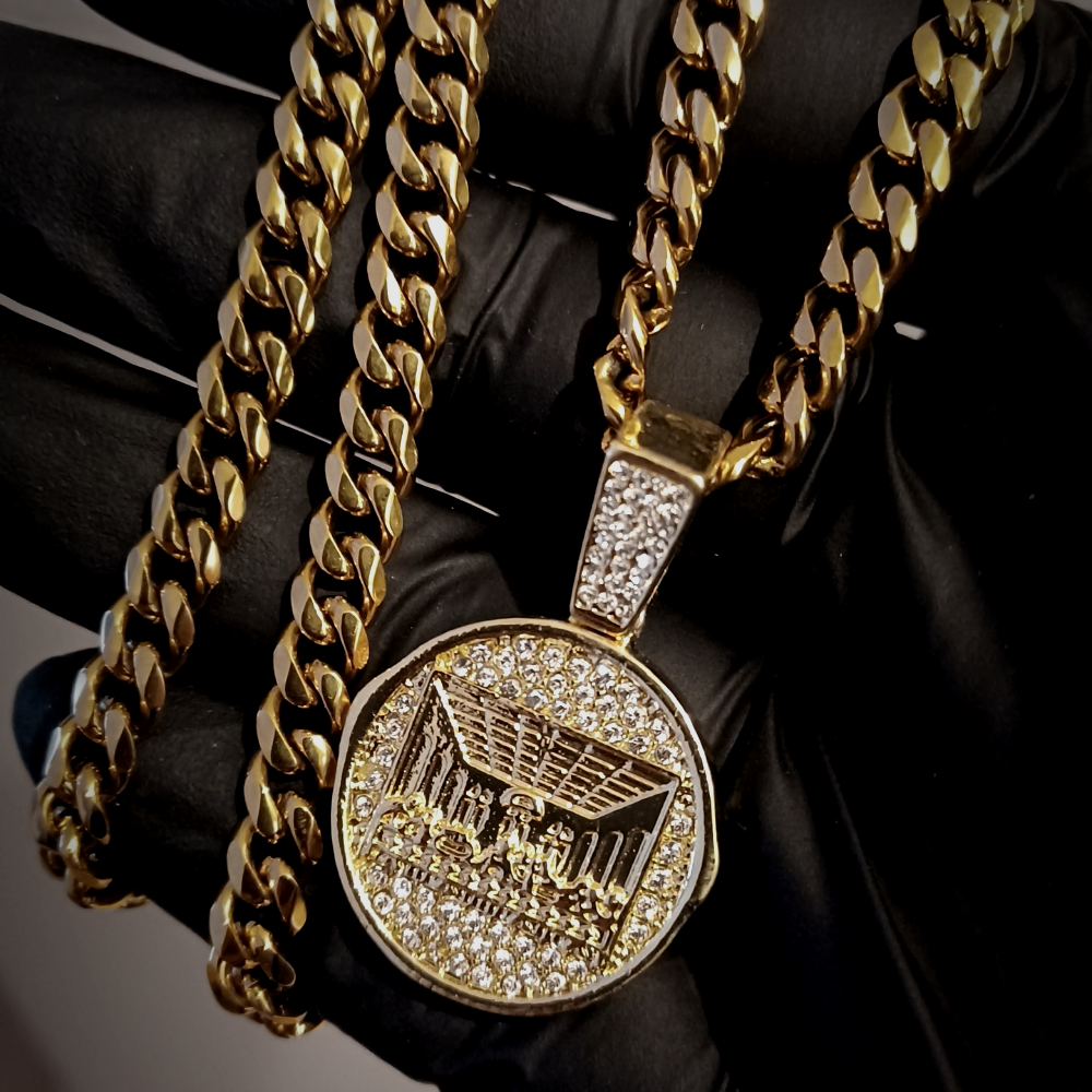 cuban link with pendant