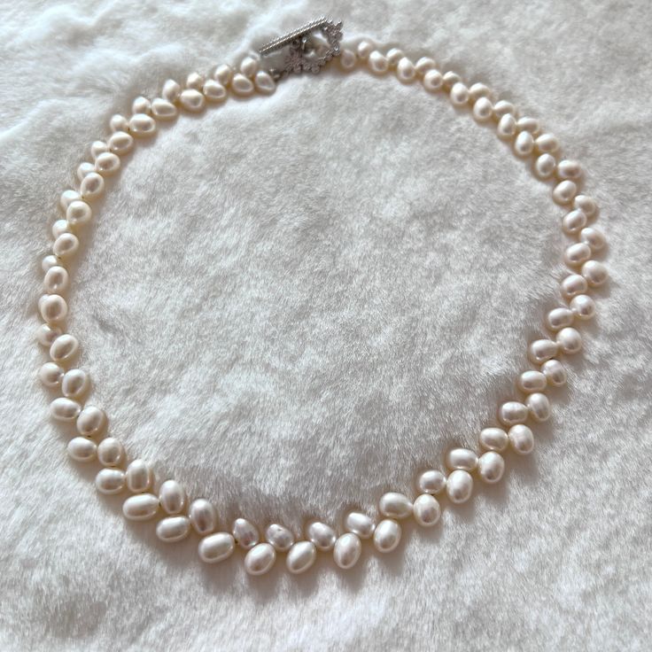 pearl necklace selection