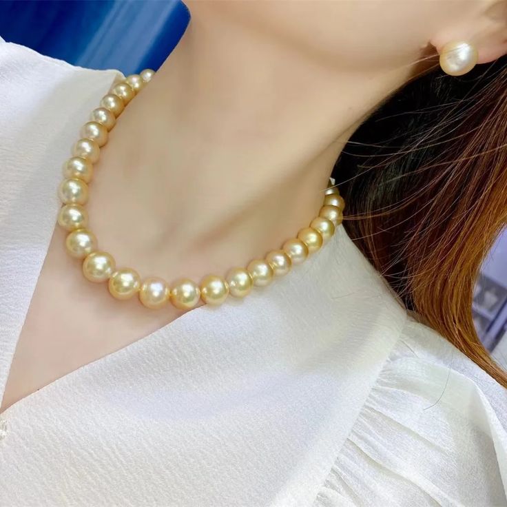 elegant gold pearl necklace