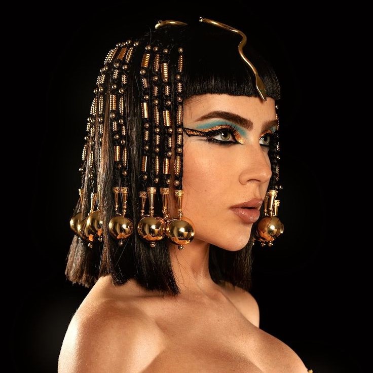 luxurious headpiece