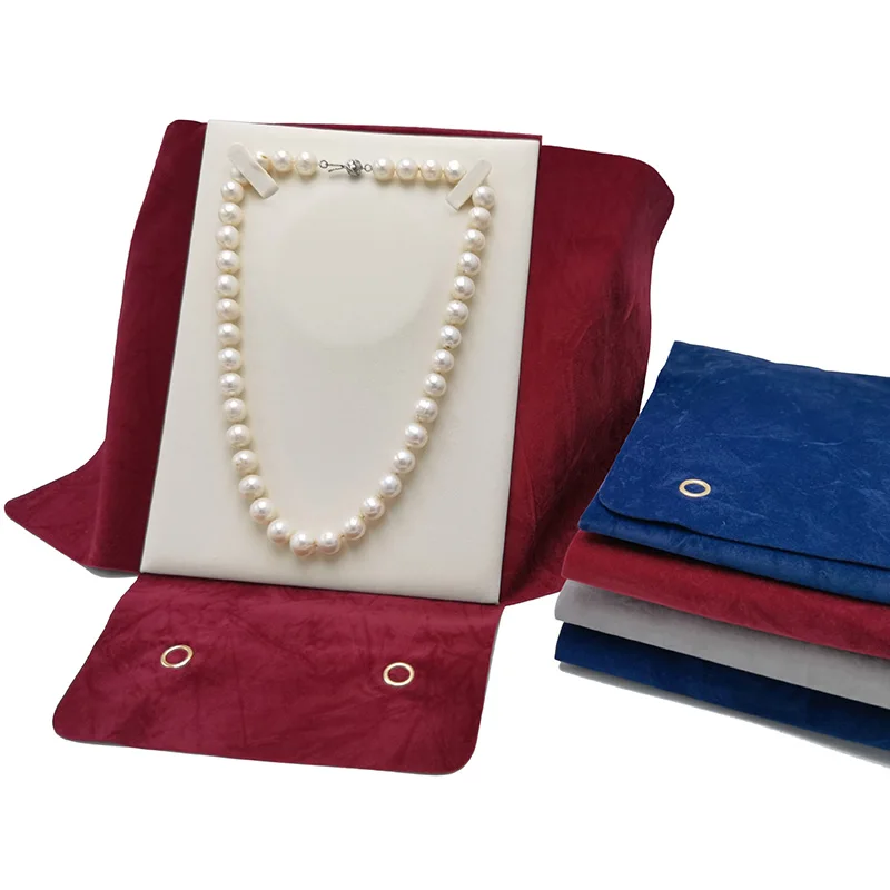 pack necklaces