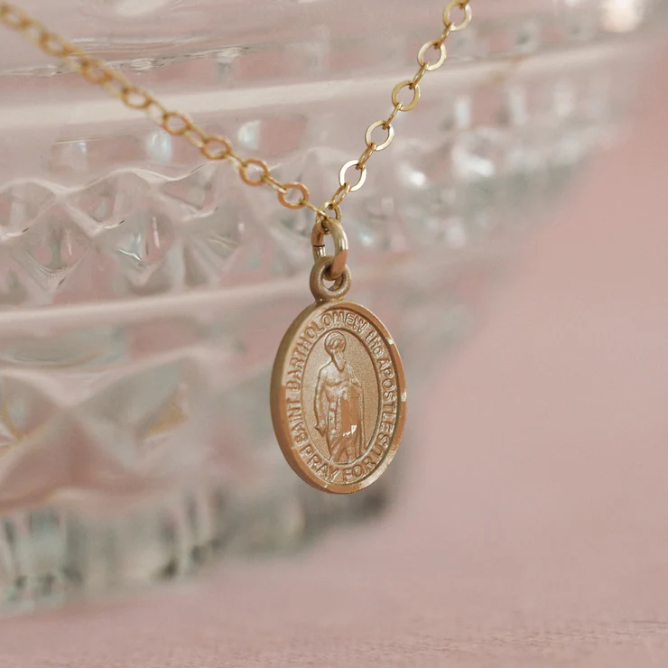 saint necklaces meaning