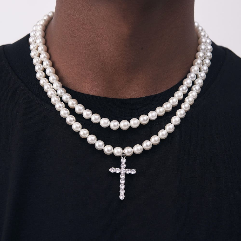 why are men wearing pearls